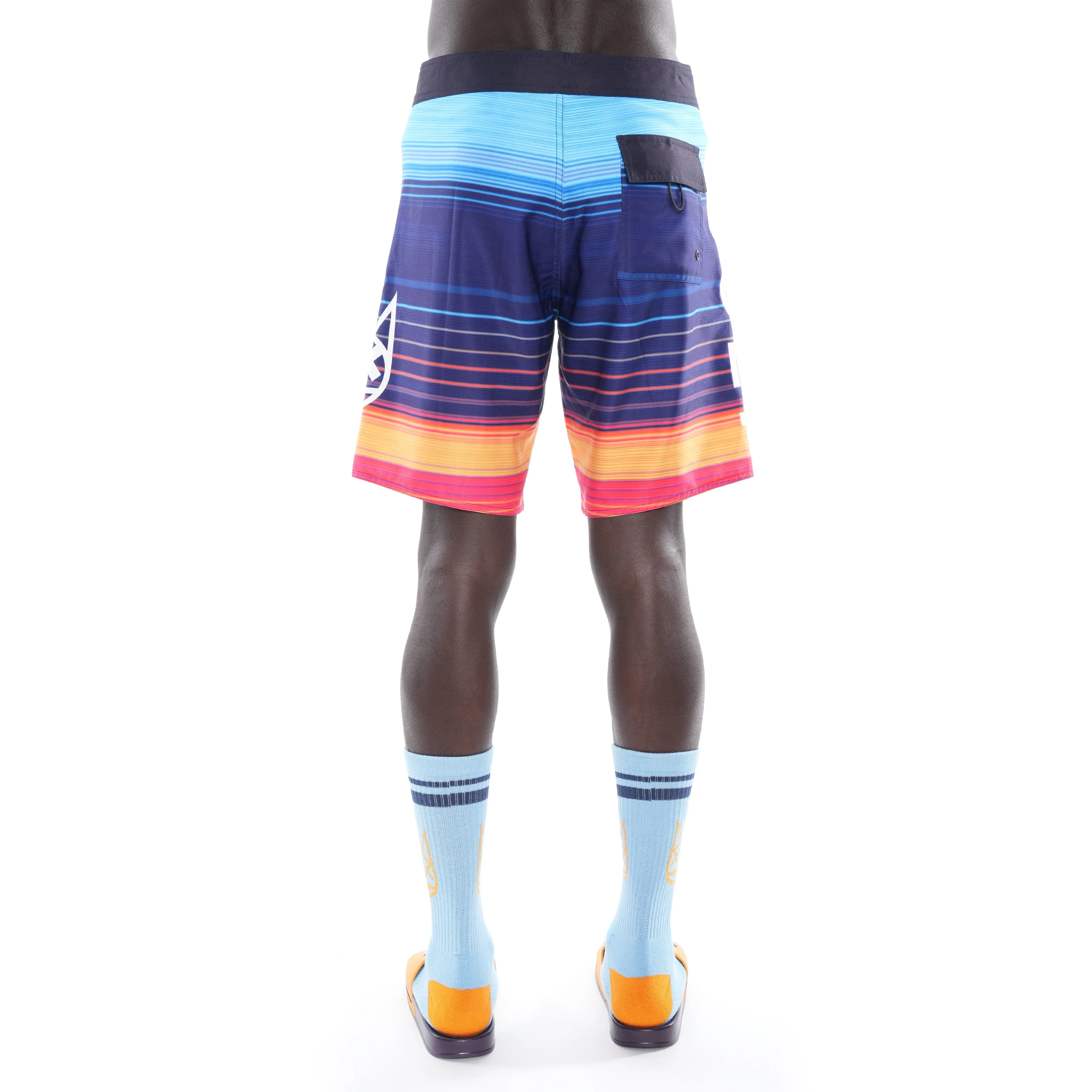 BOARD SHORTS IN LINES