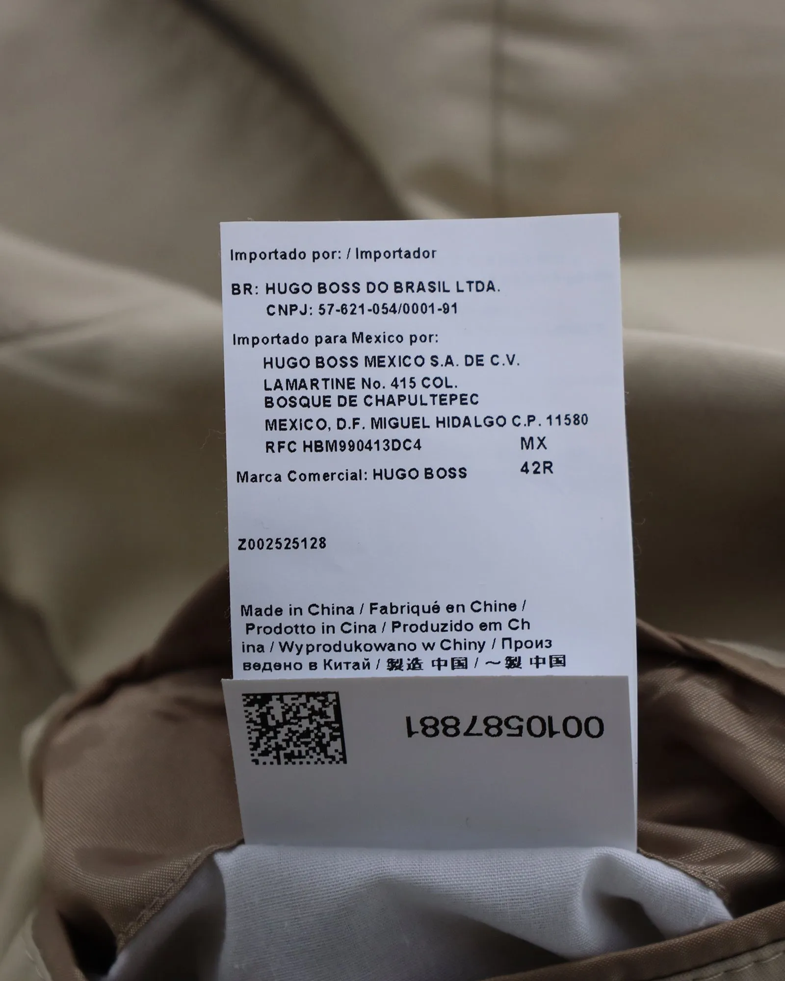 Boss Raincoat in Beige Cotton