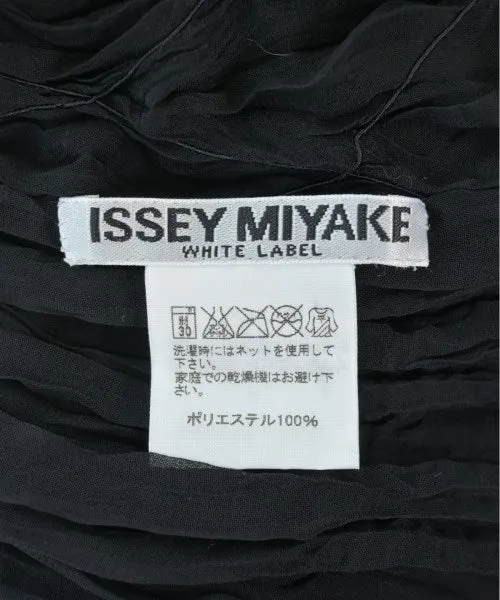 ISSEY MIYAKE Casual shirts