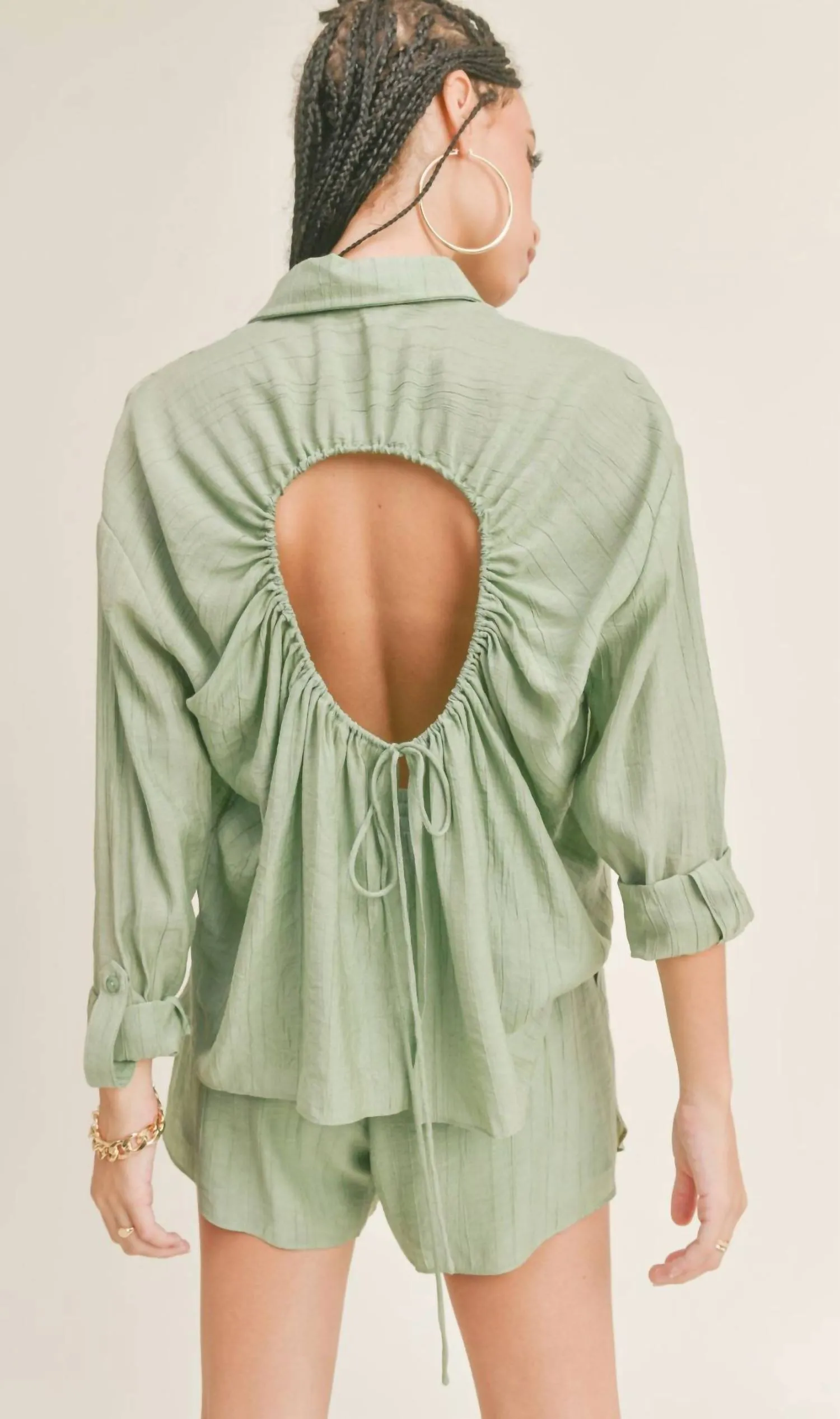 La Quinta Cutout Shirt In Pistachio Green