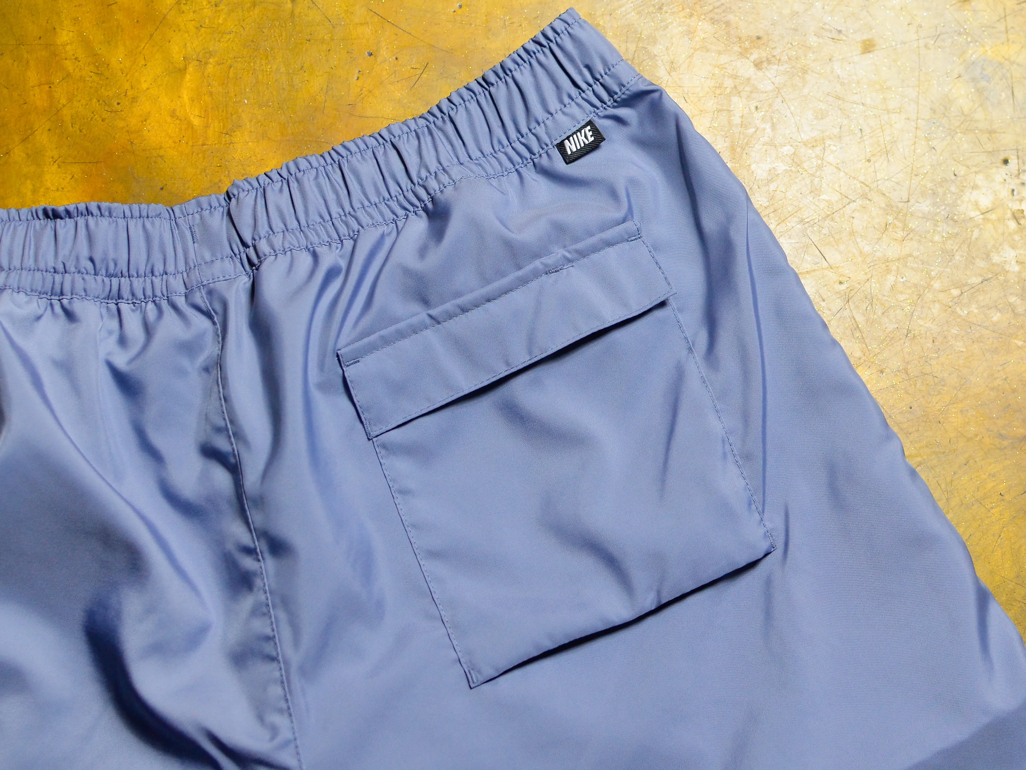 Nike Sportswear Essentials Woven Lined Flow Shorts - Grey / White