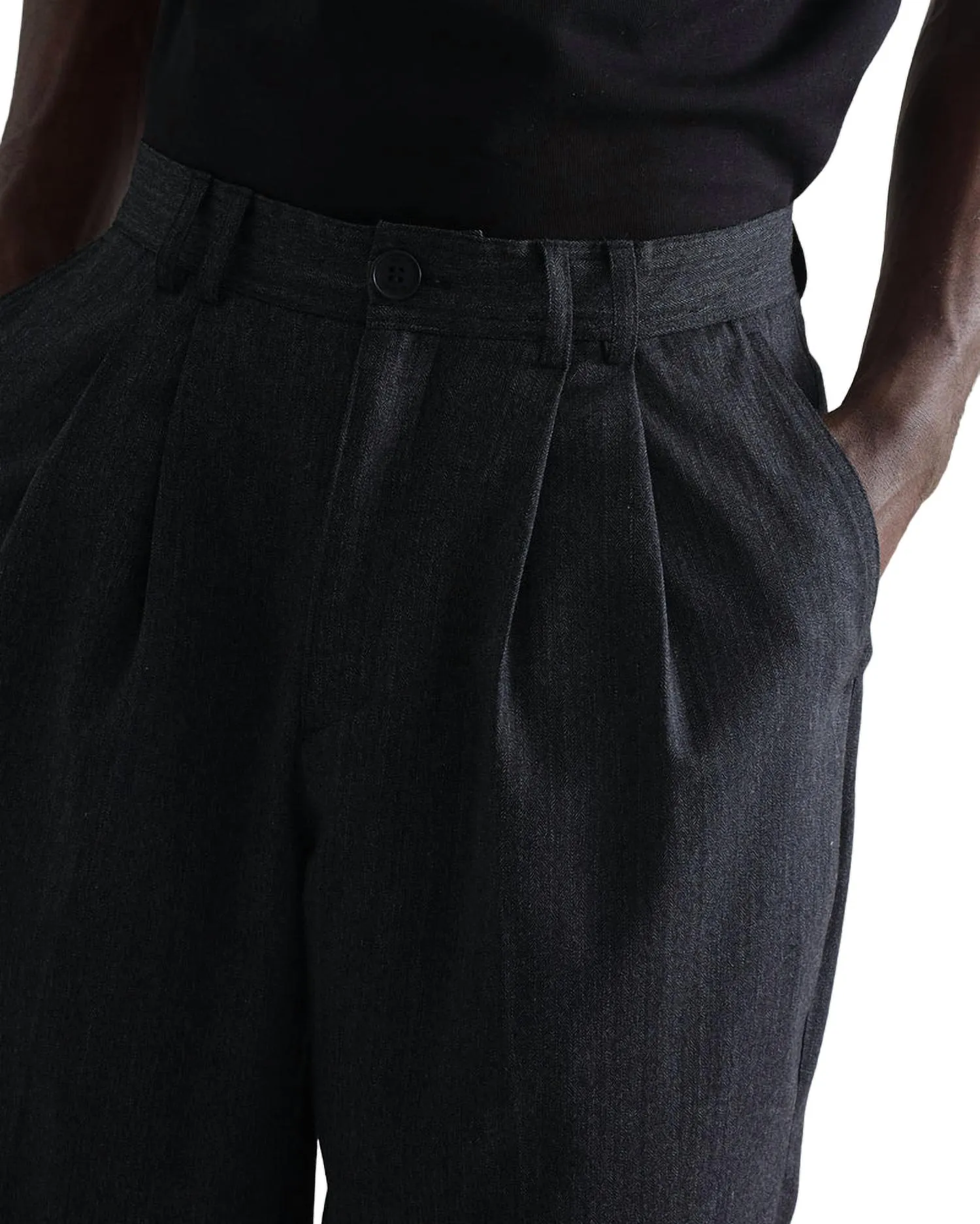 Raleigh Pleat Trouser In Charcoal