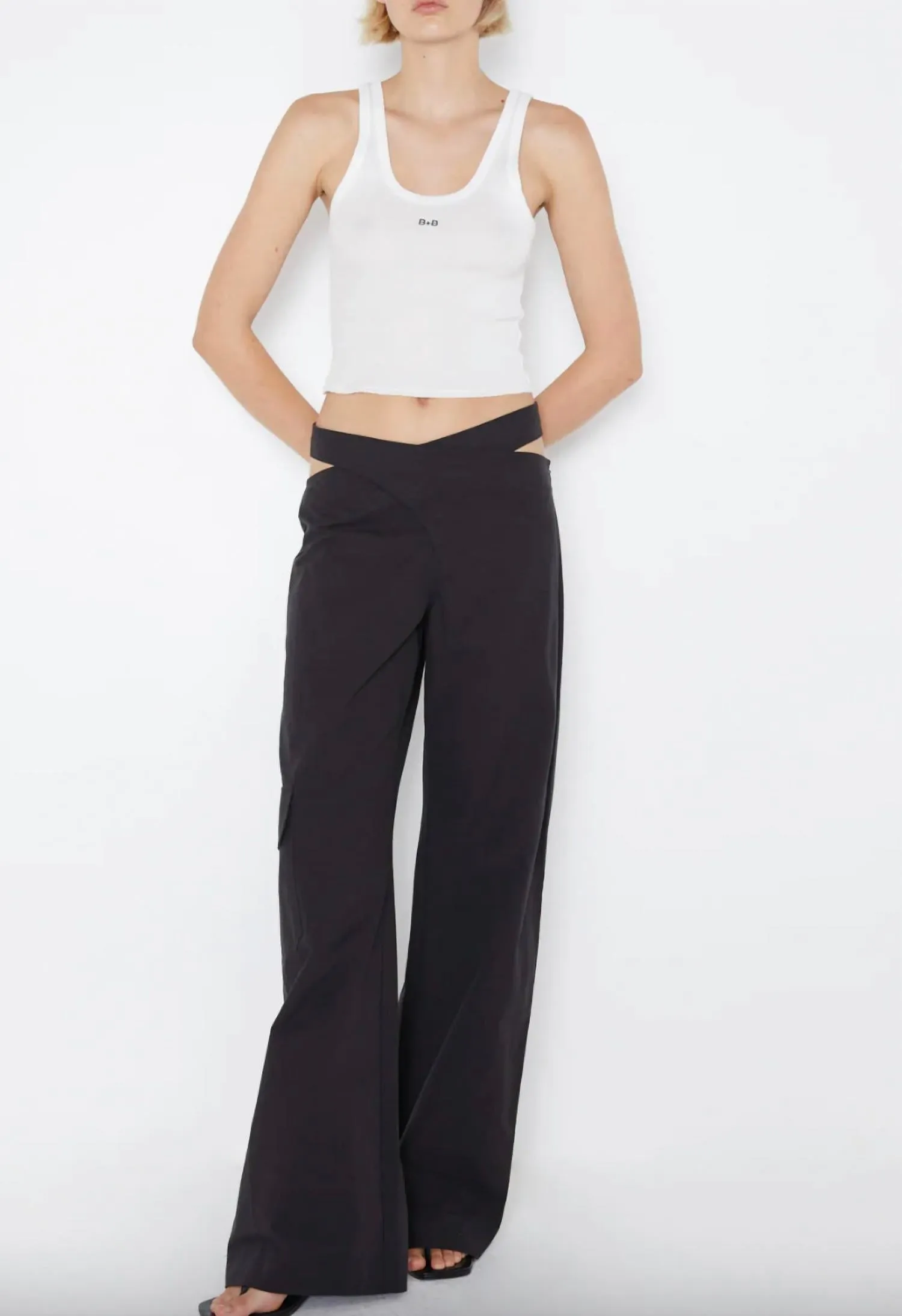 Raylie Cargo Pant In Black