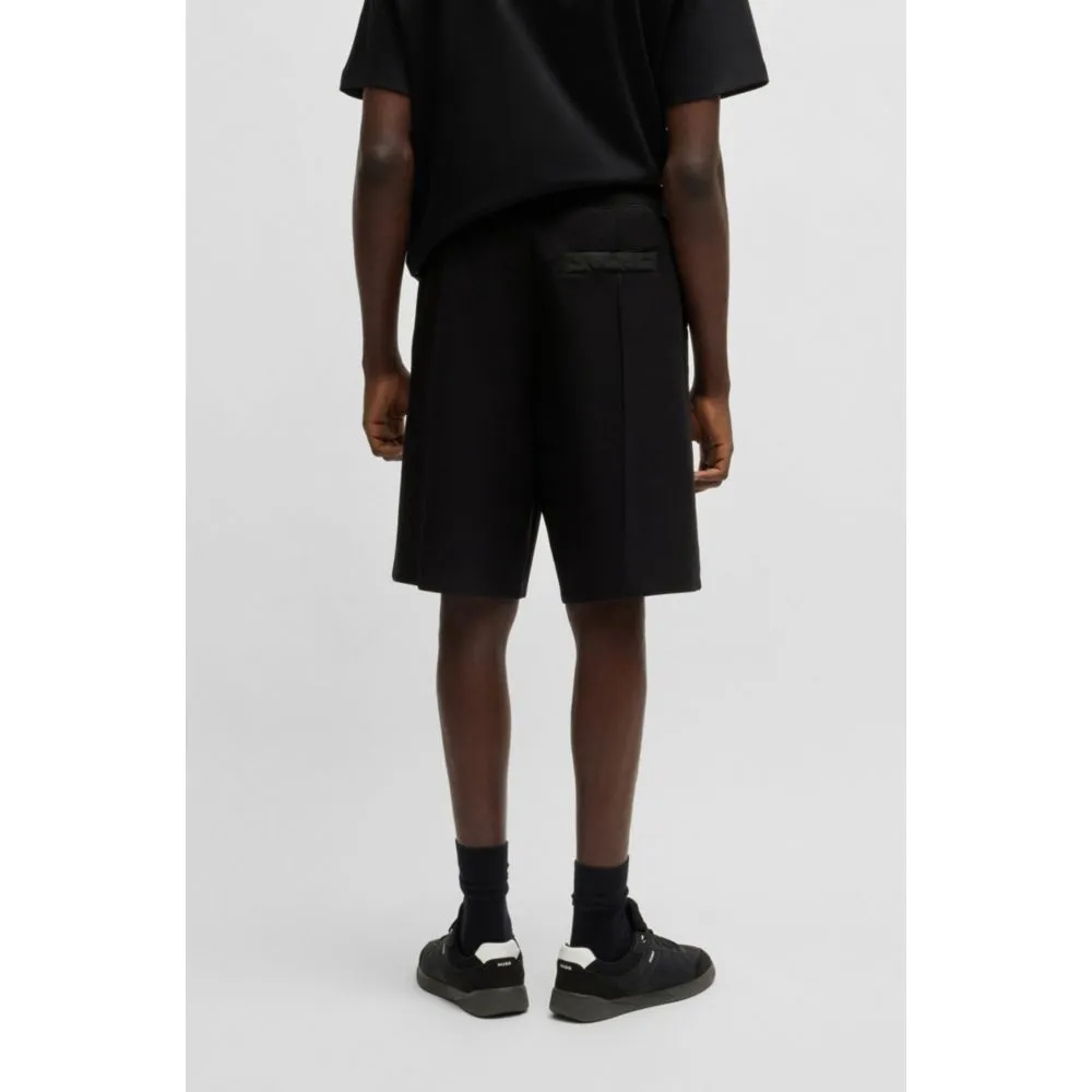 Shorts with zigzag stitching