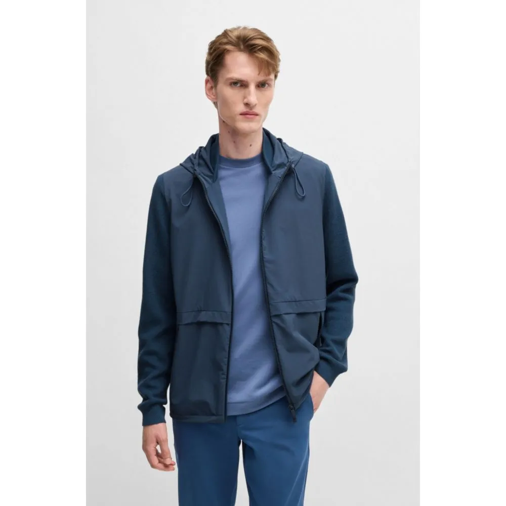 Softshell jacket with knitted details