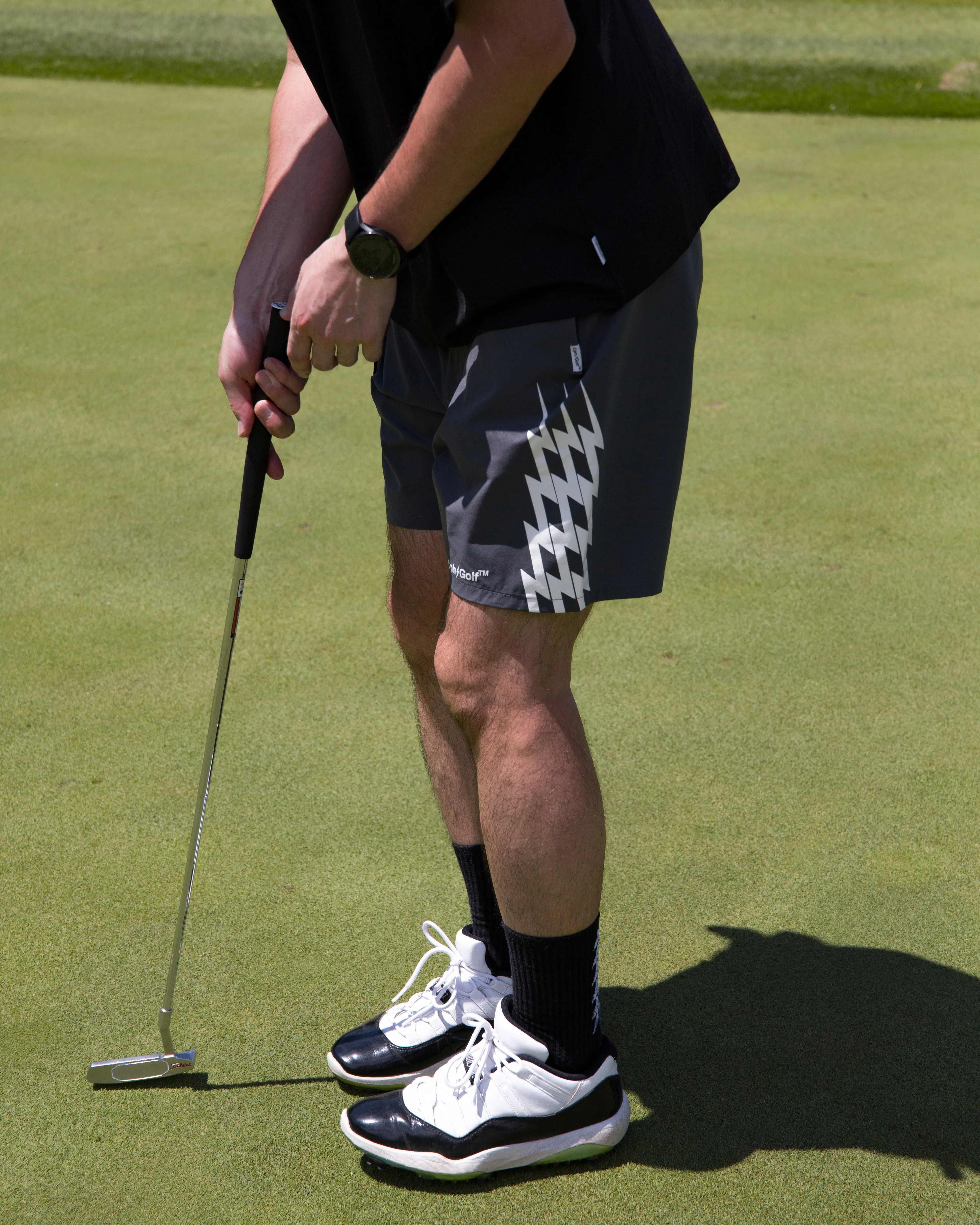 #THUNDER STRIPES ADJUSTABLE SHORT GRAY