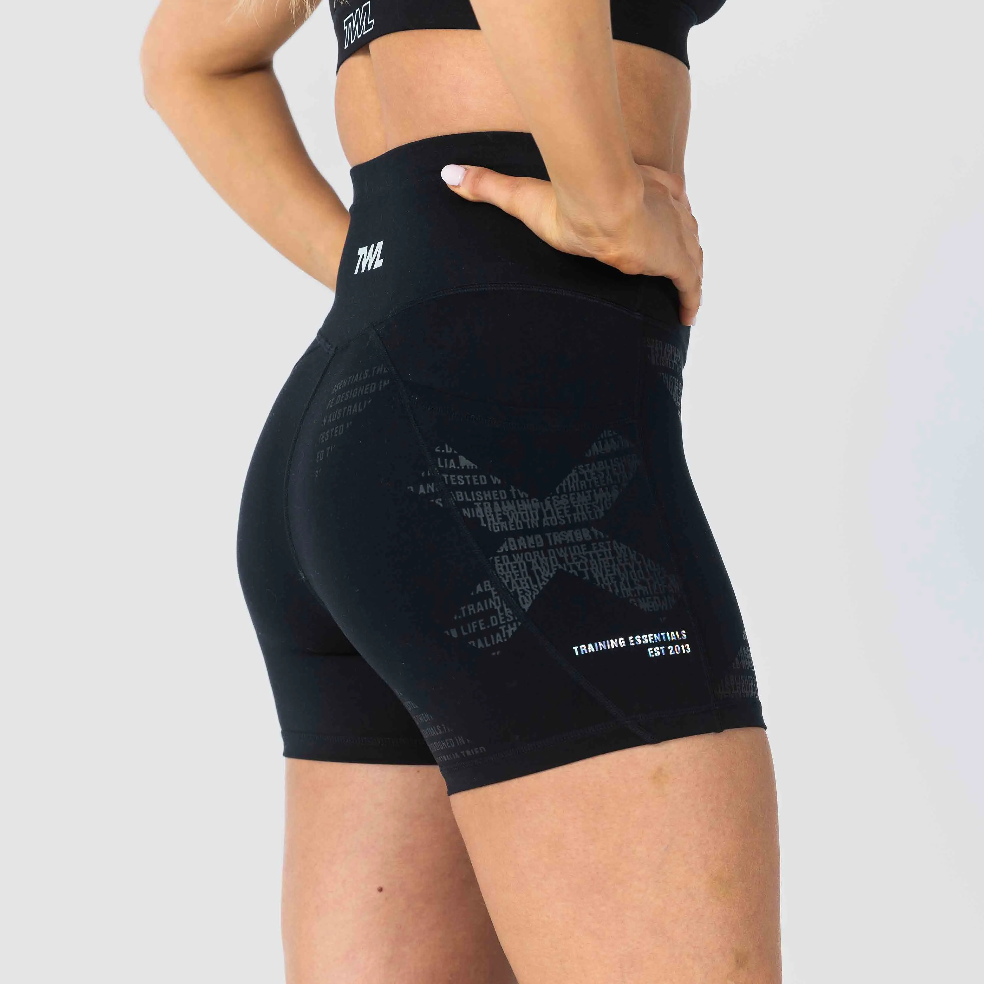 TWL - WOMEN'S ENERGY SHORTS - LEGACY